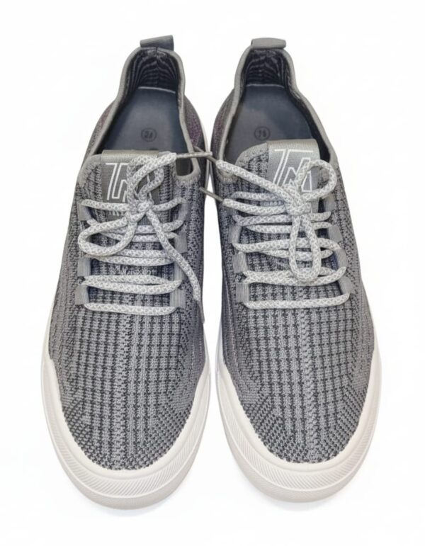 The Cloudknit Walker